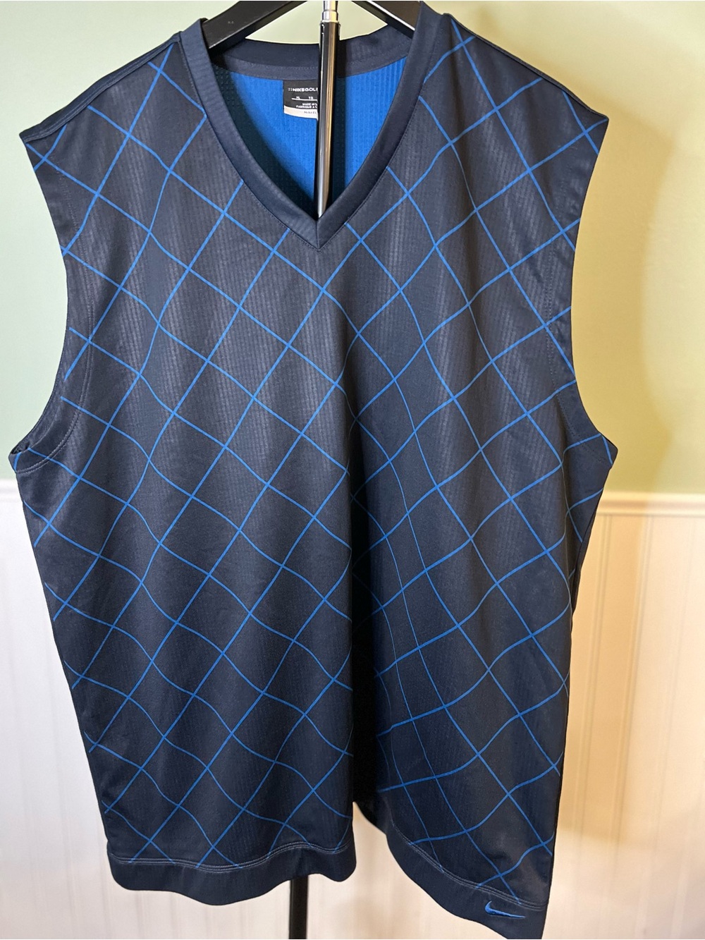 Nike Golf Blue Argyle Dry Fit Vest. Size XL